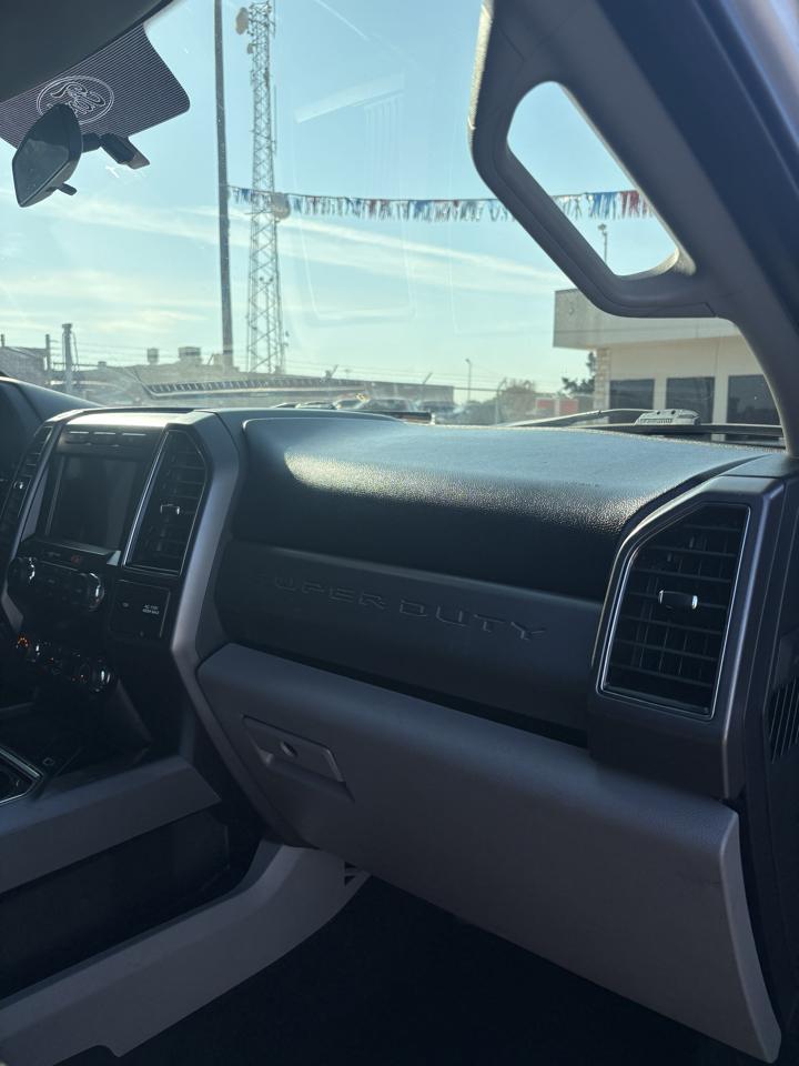 Ford F-250 photo 13