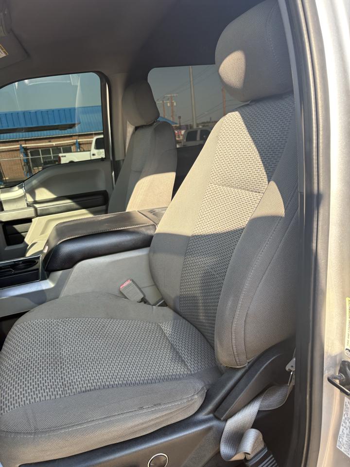 Ford F-250 photo 15