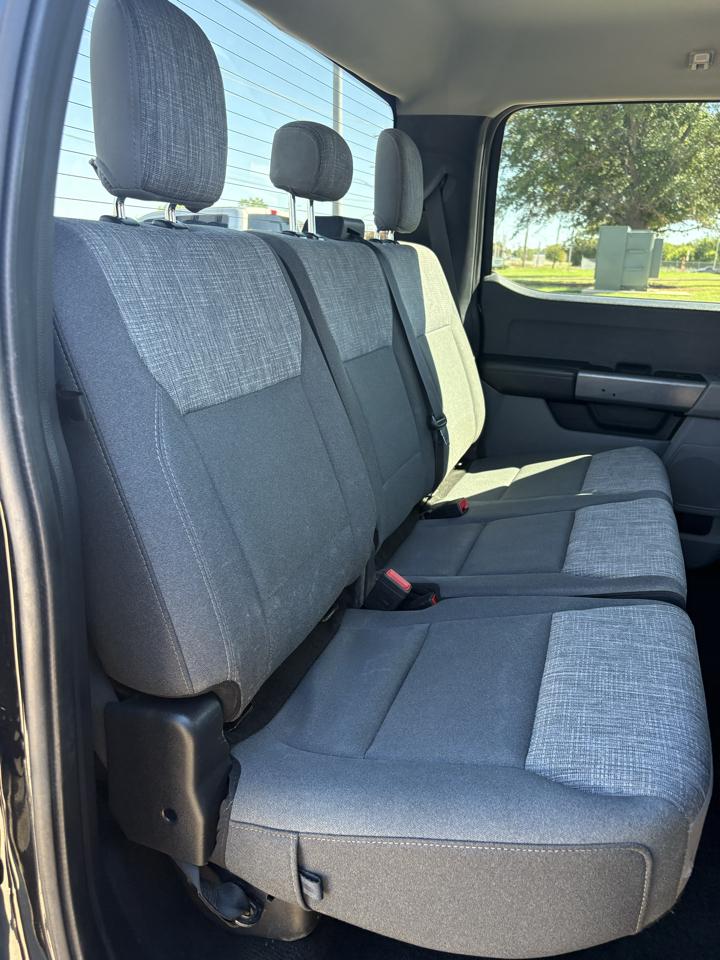 Ford F-350 photo 11