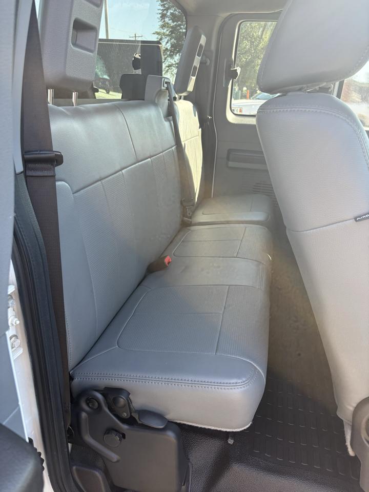 Ford F-250 SD XL SuperCab LWB 2WD 2011
