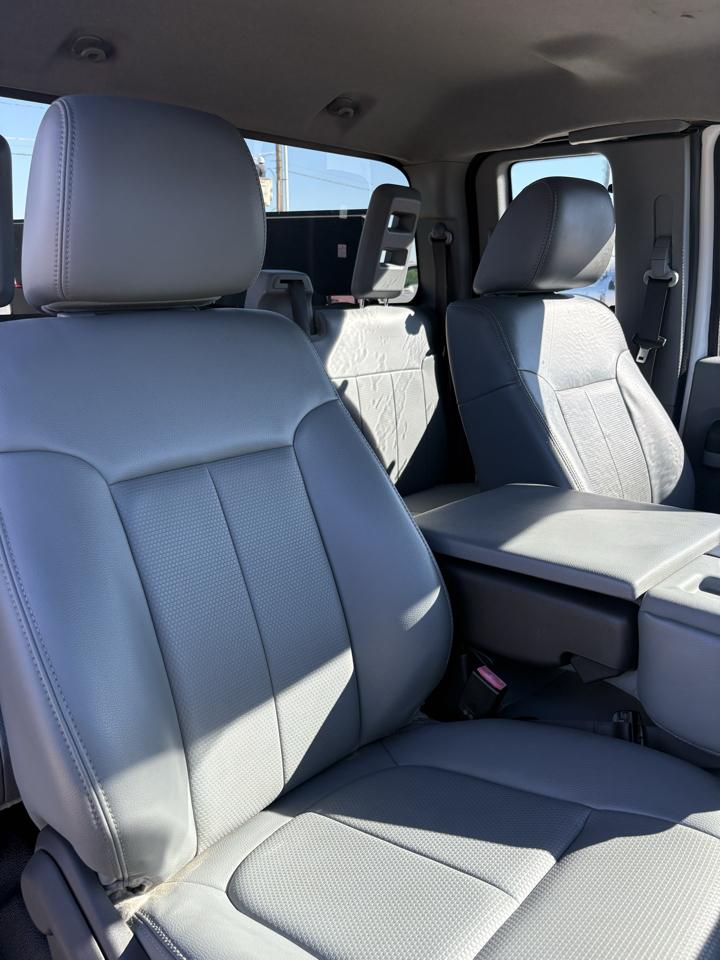 Ford F-250 SD XL SuperCab LWB 2WD 2011