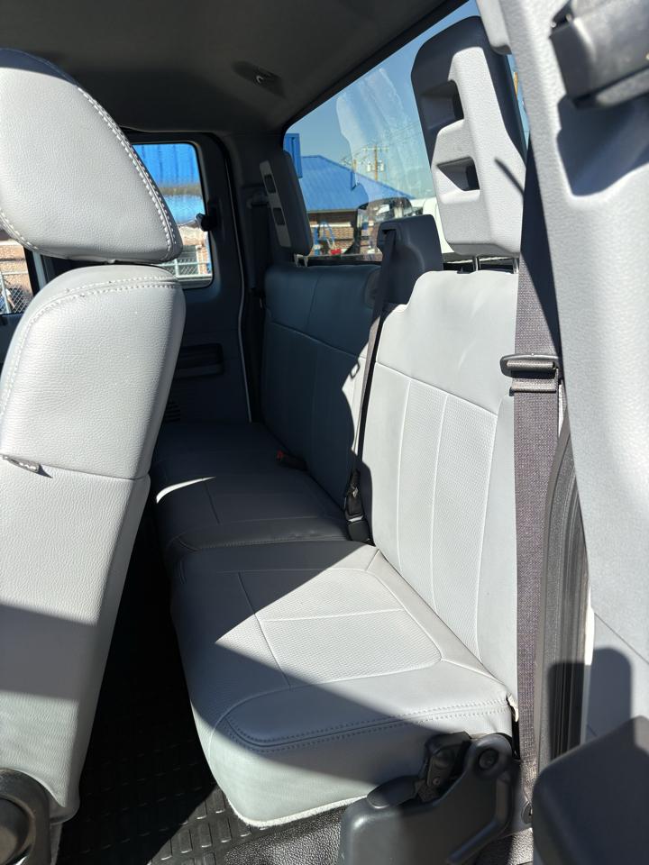 Ford F-250 SD XL SuperCab LWB 2WD 2011