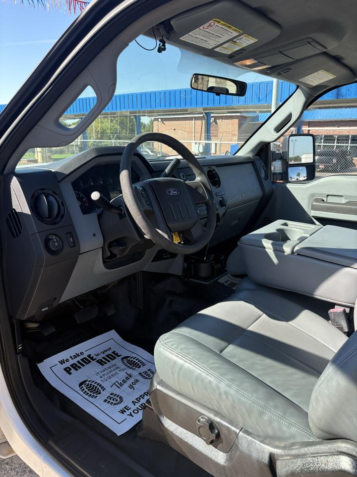 Ford F-250 SD XL SuperCab LWB 2WD 2011