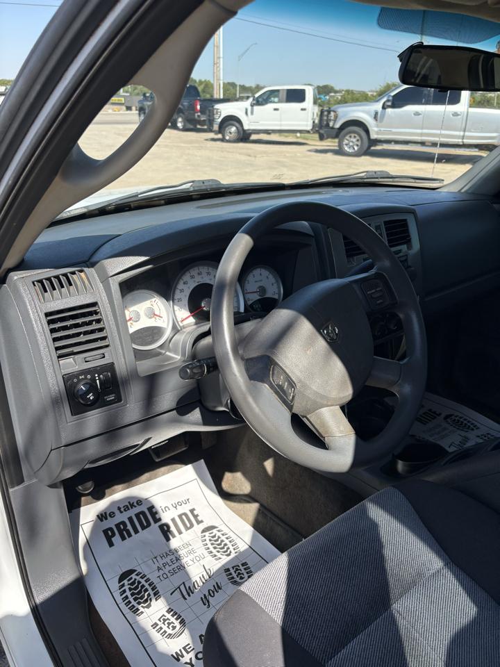 Dodge Dakota SLT Quad Cab 2WD 2006