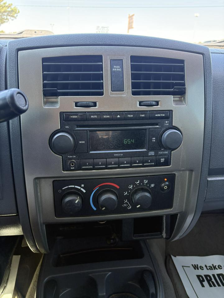 Dodge Dakota SLT Quad Cab 2WD 2006