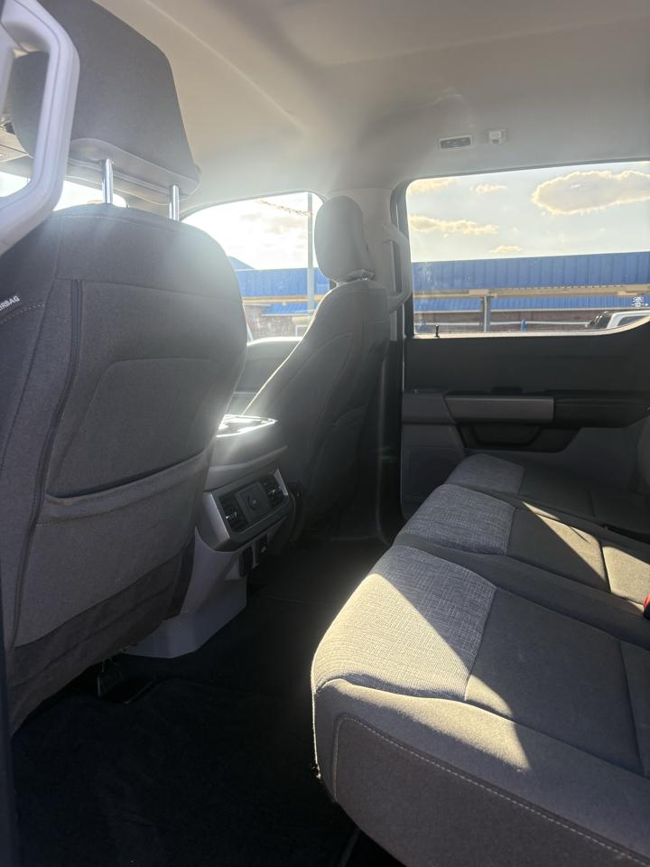 Ford F-350 SD XL Crew Cab SWB 4WD 2023