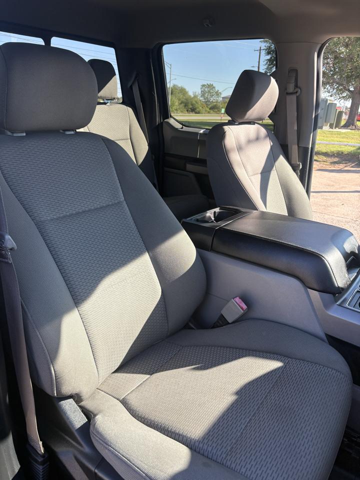 Ford F-150 4WD SuperCrew 139" XLT 2019