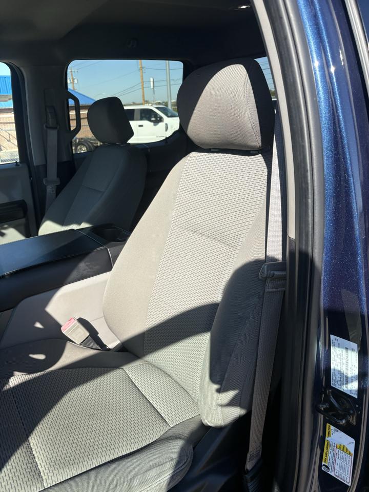 Ford F-150 4WD SuperCrew 139" XLT 2019