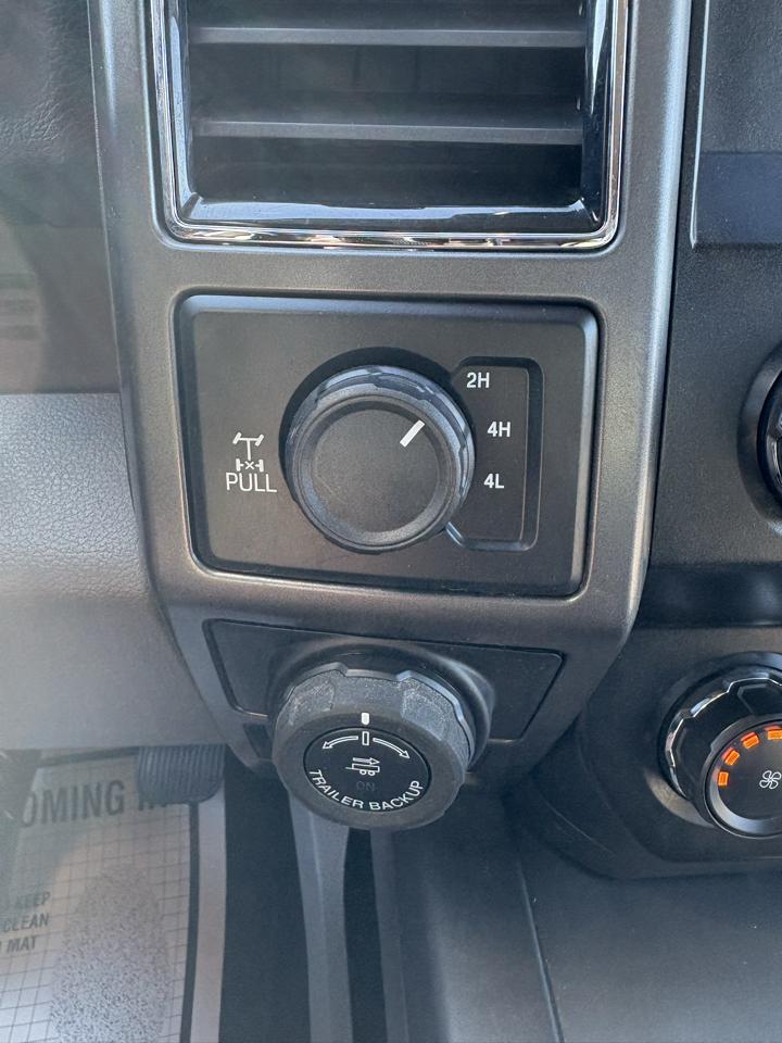 Ford F-150 4WD SuperCrew 139" XLT 2019