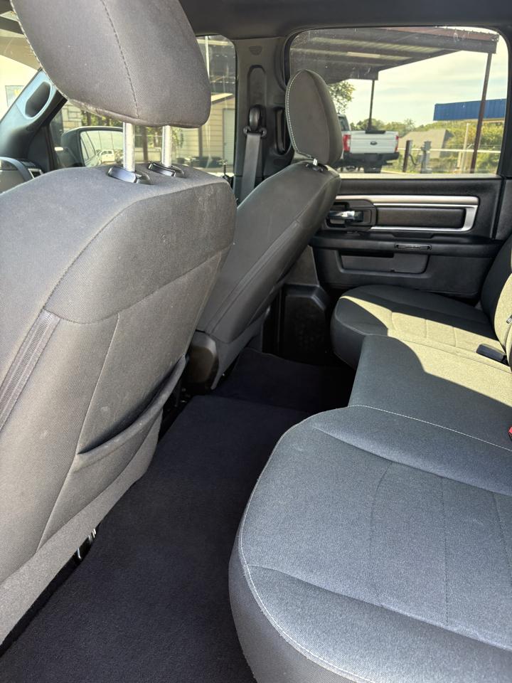 RAM 1500 Classic SLT Crew Cab SWB 4WD 2021