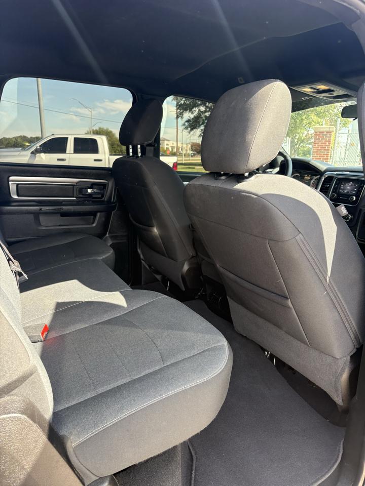 RAM 1500 Classic SLT Crew Cab SWB 4WD 2021
