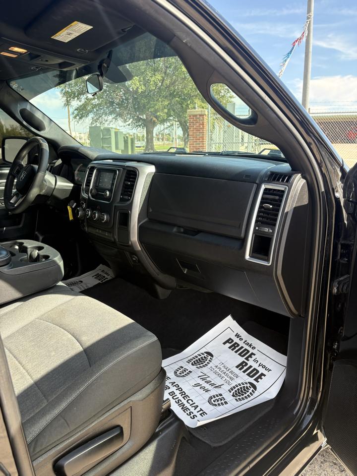 RAM 1500 Classic SLT Crew Cab SWB 4WD 2021