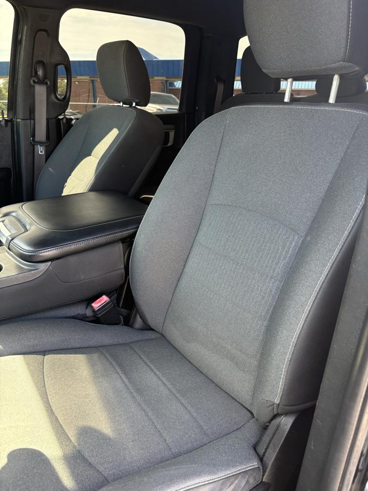 RAM 1500 Classic SLT Crew Cab SWB 4WD 2021