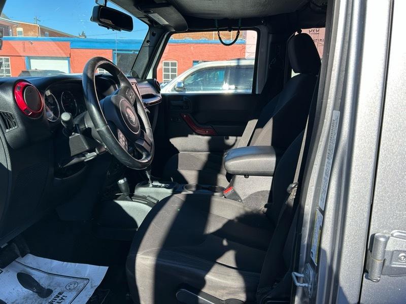 Jeep Wrangler Unlimited Sport 4WD 2014