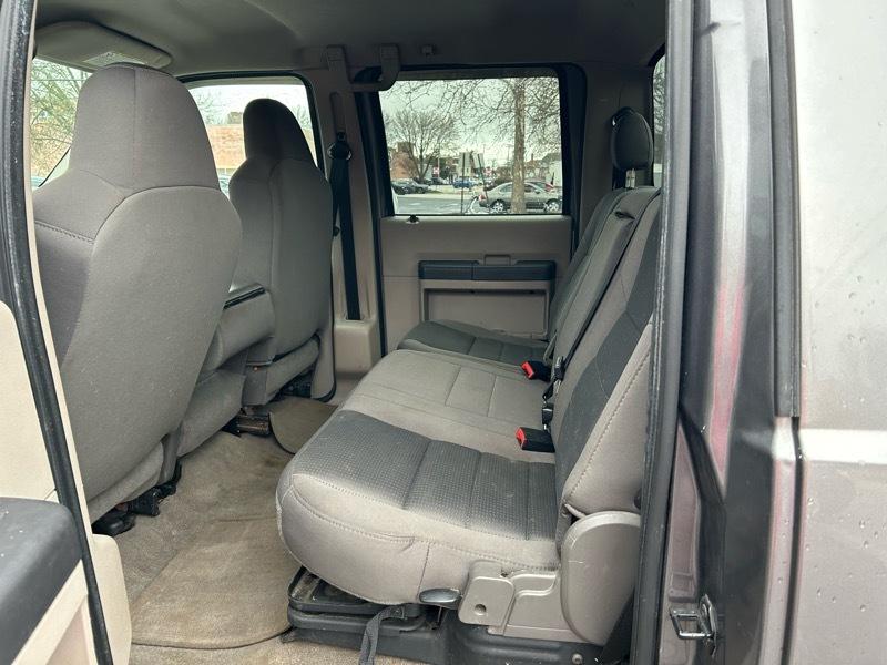 Ford F-250 SD XL Crew Cab 4WD 2009