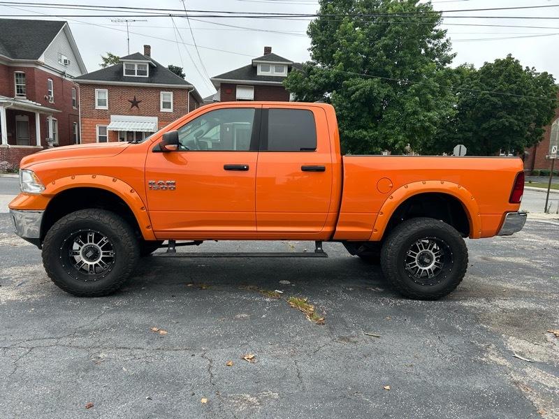RAM 1500 SLT Quad Cab 4WD 2016