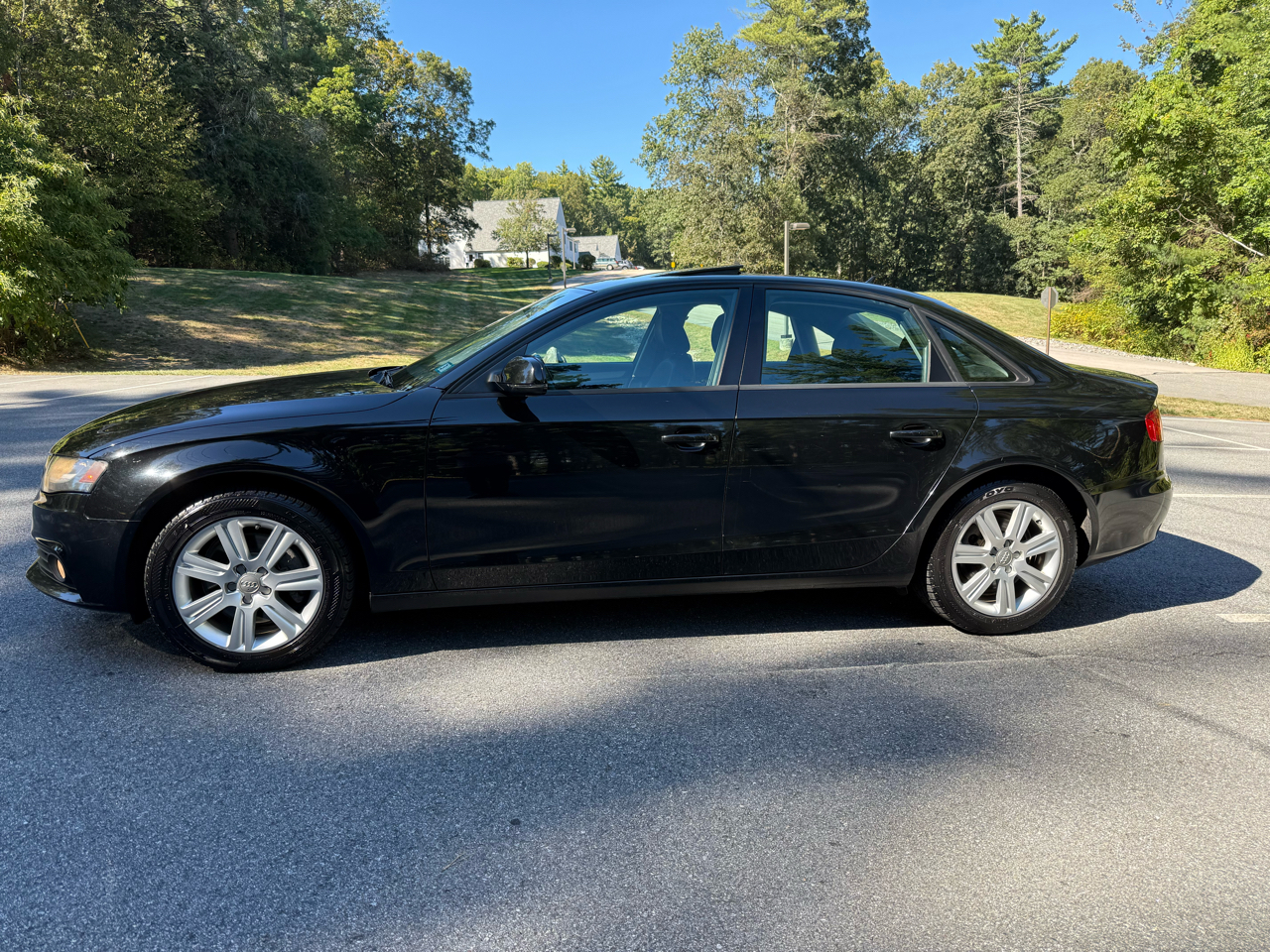 2011 Audi A4 2.0T Sedan quattro Tiptronic