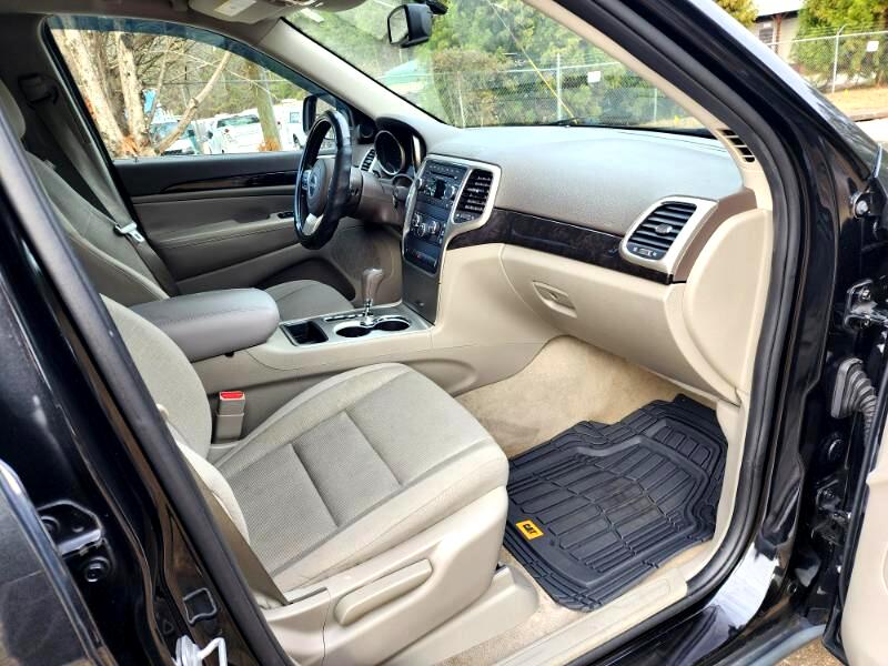 Jeep Grand Cherokee Laredo 2WD 2012