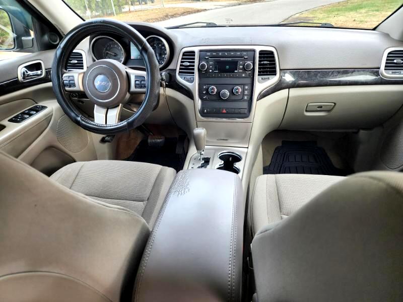 Jeep Grand Cherokee Laredo 2WD 2012