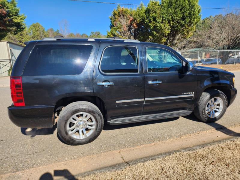 Chevrolet Tahoe LTZ 2WD 2009