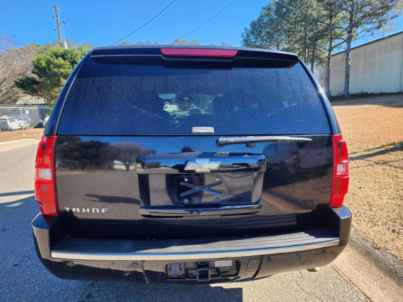 Chevrolet Tahoe LTZ 2WD 2009