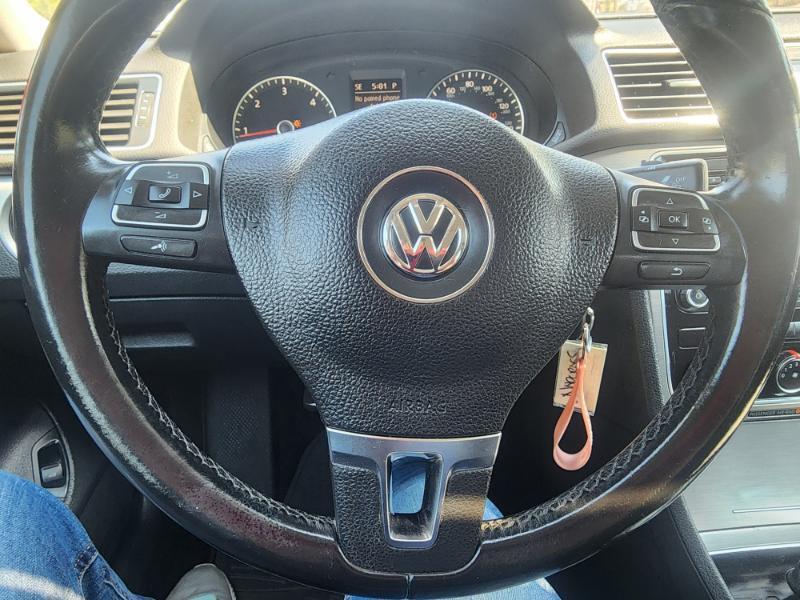 Volkswagen Passat TDI SE 6A w/ Sunroof 2015
