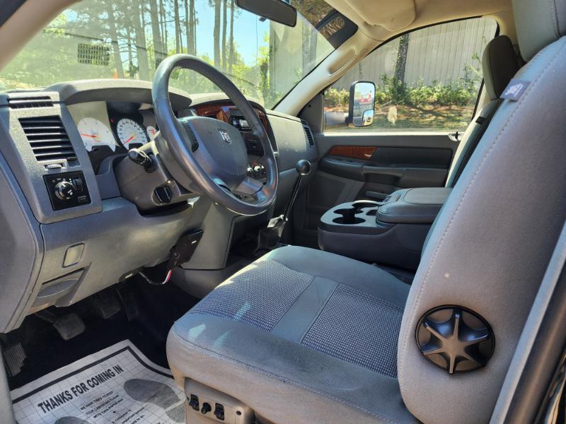 Dodge Ram 3500 SLT Quad Cab 2WD DRW 2006