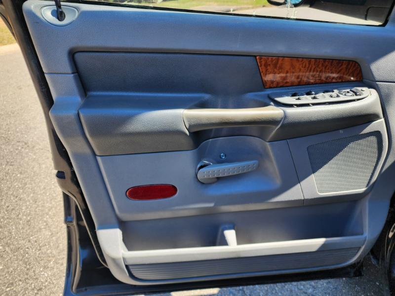 Dodge Ram 3500 SLT Quad Cab 2WD DRW 2006