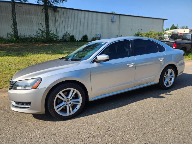Volkswagen Passat 2.0L TDI SE AT 2014