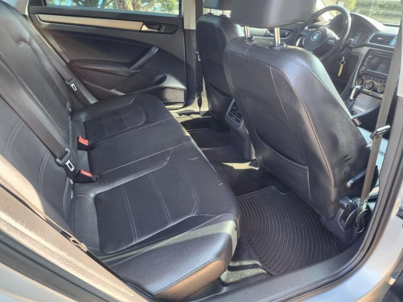 Volkswagen Passat 2.0L TDI SE AT 2014