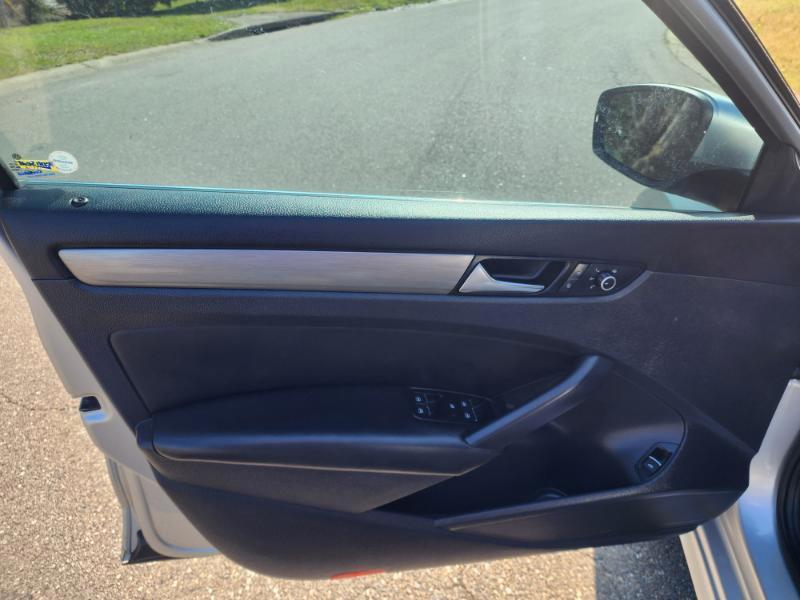 Volkswagen Passat 2.0L TDI SE AT 2014