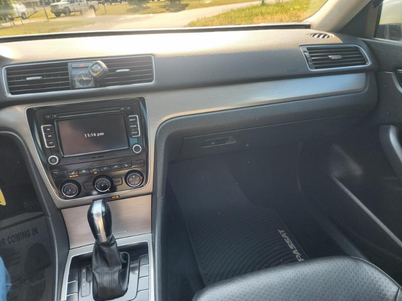 Volkswagen Passat 2.0L TDI SE AT 2014