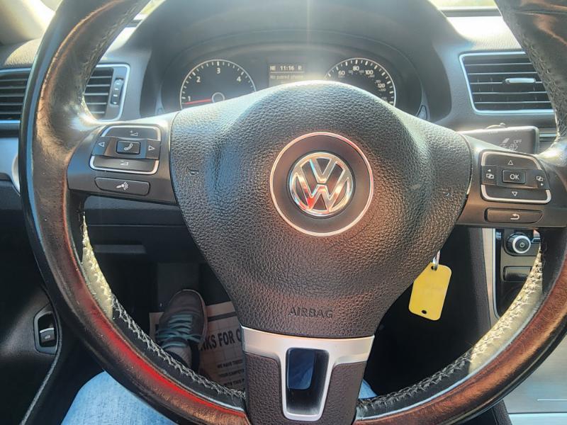 Volkswagen Passat 2.0L TDI SE AT 2014