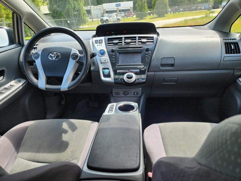 Toyota Prius V Three 2012