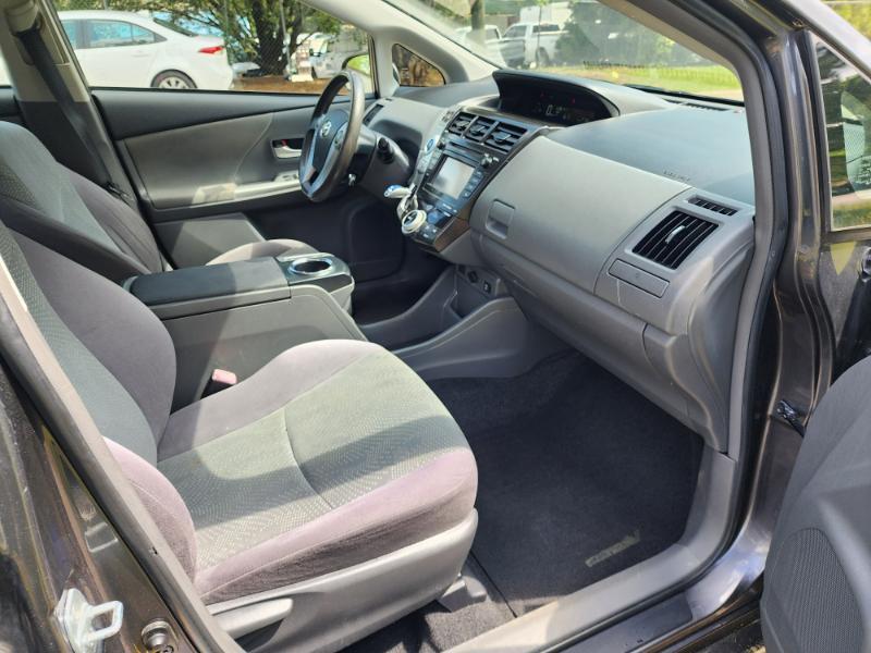 Toyota Prius V Three 2012