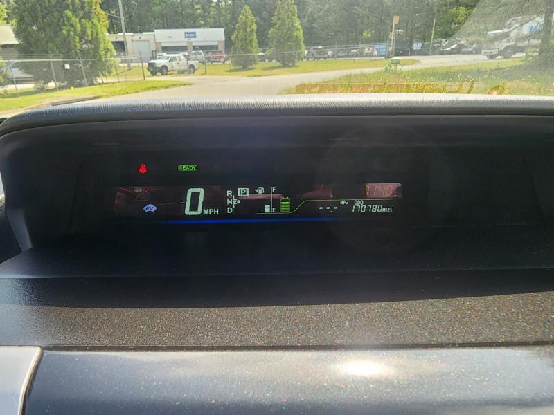 Toyota Prius V Three 2012