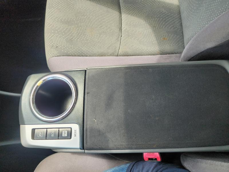 Toyota Prius V Three 2012