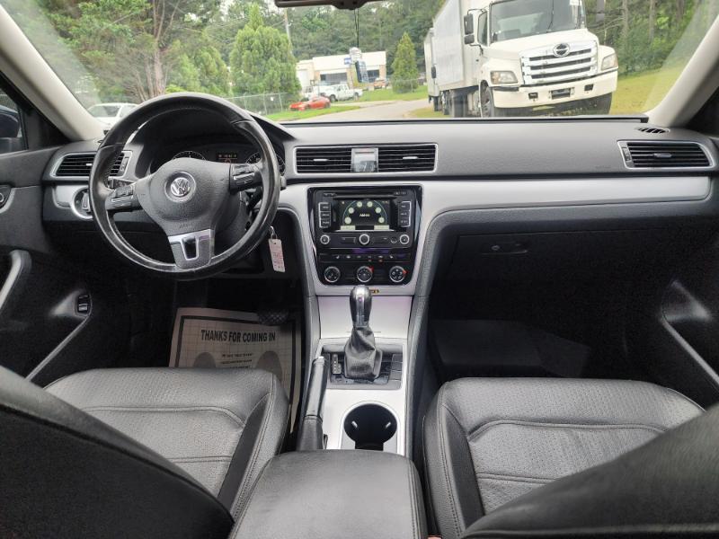 Volkswagen Passat 2.0L TDI SEL Premium 2013