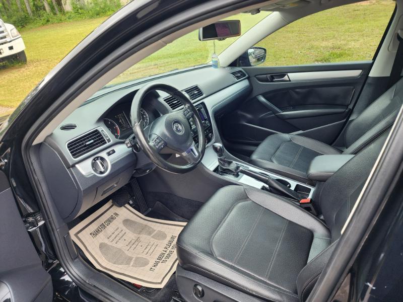 Volkswagen Passat 2.0L TDI SEL Premium 2013