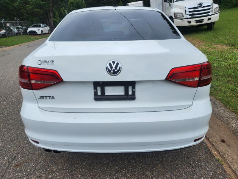 Volkswagen Jetta S 6A 2015