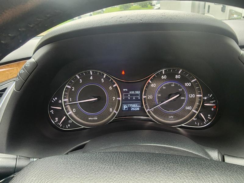 Infiniti QX80 2WD 2014