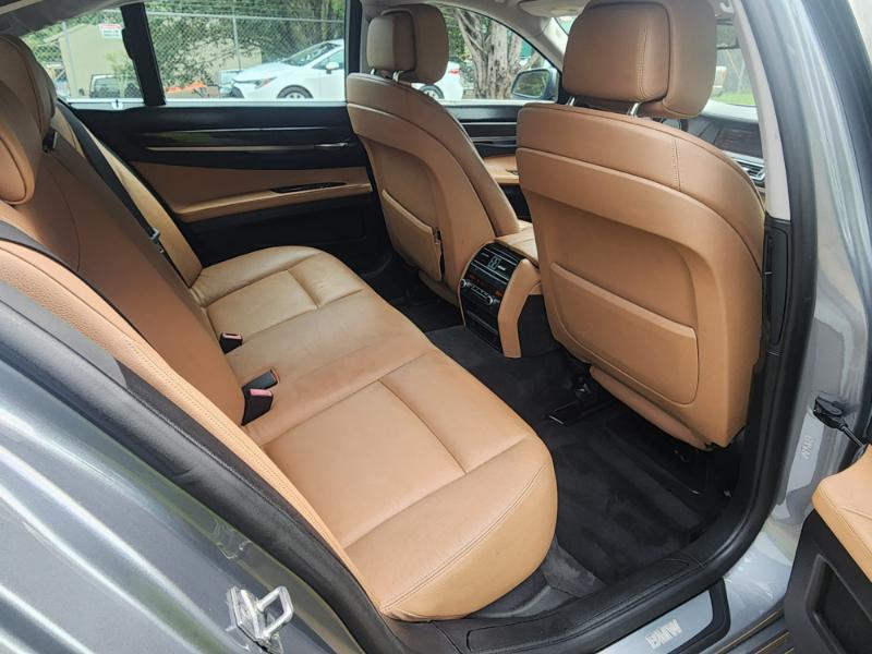 BMW 7-Series 740i 2012
