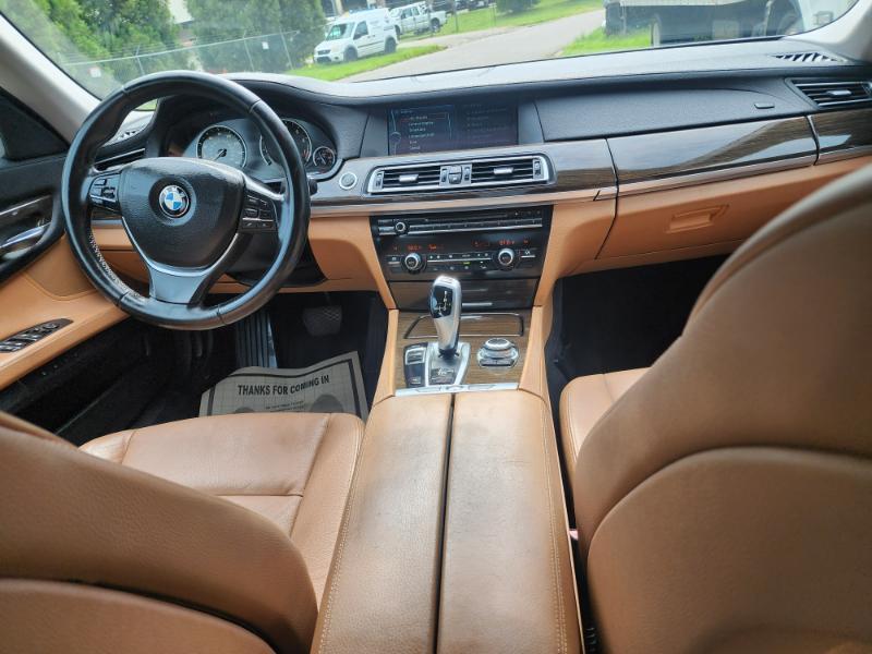 BMW 7-Series 740i 2012