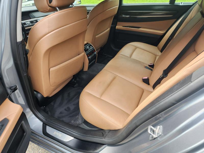 BMW 7-Series 740i 2012