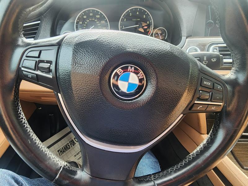 BMW 7-Series 740i 2012