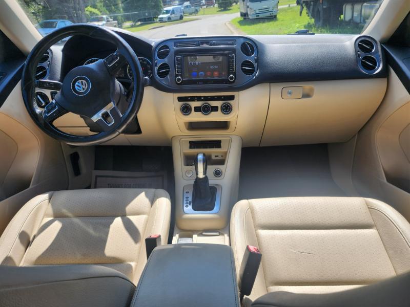 Volkswagen Tiguan S 2017
