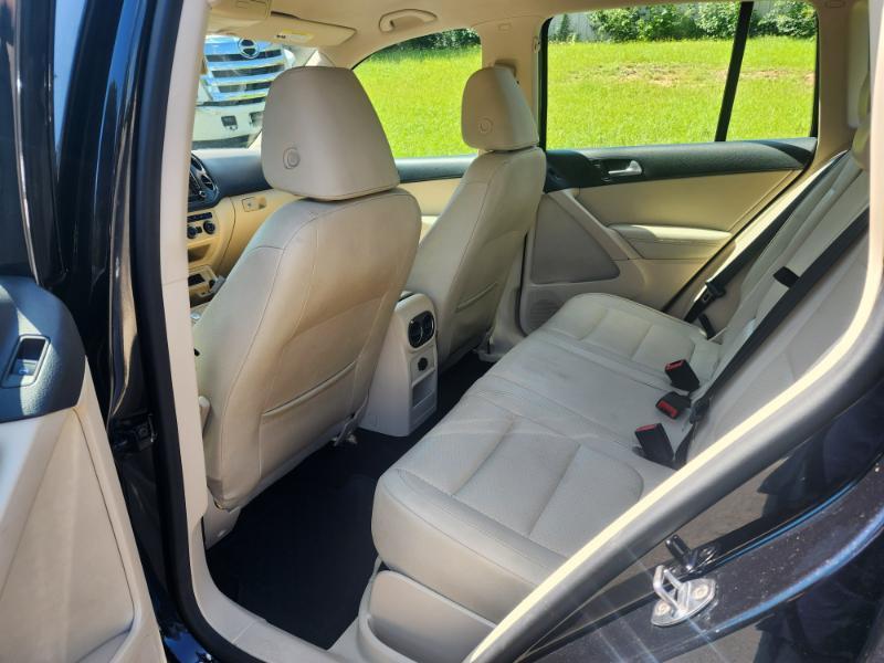 Volkswagen Tiguan S 2017