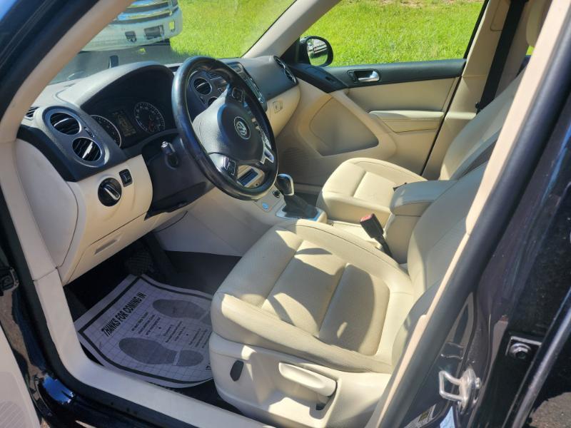 Volkswagen Tiguan S 2017