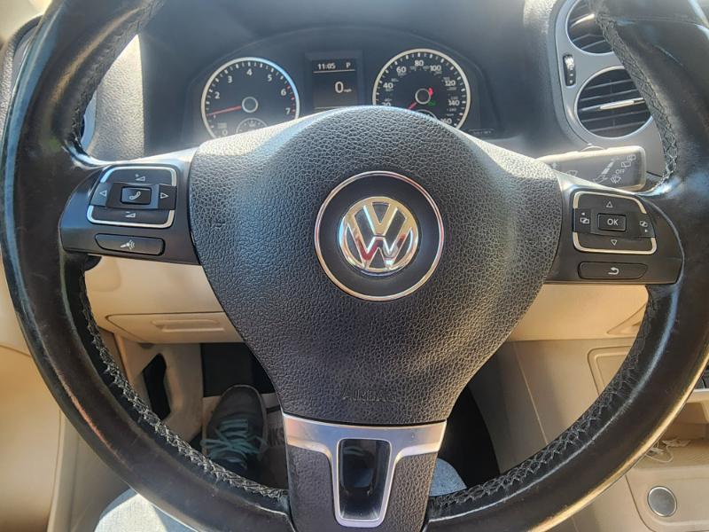 Volkswagen Tiguan S 2017