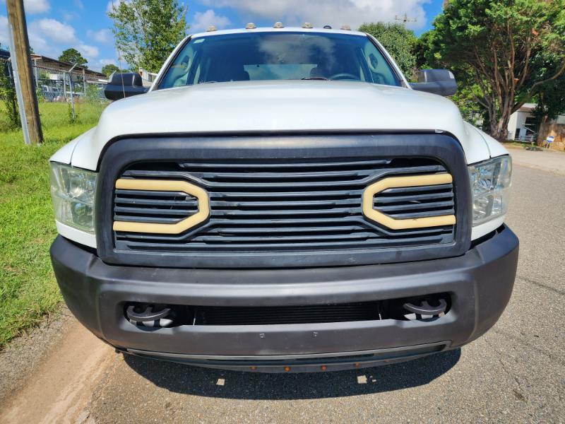RAM 3500 Tradesman Crew Cab 4WD DRW 2018